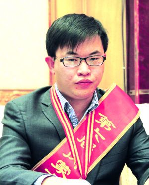 农业博士回乡种地带富乡民